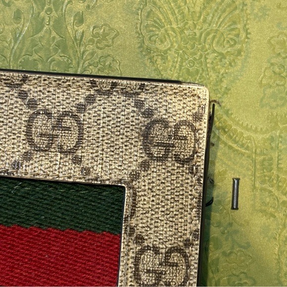 Gucci Men's GG Supreme Canvas Bifold Wallet in Beige with Green/Red Stripe - Picture 8 of 8